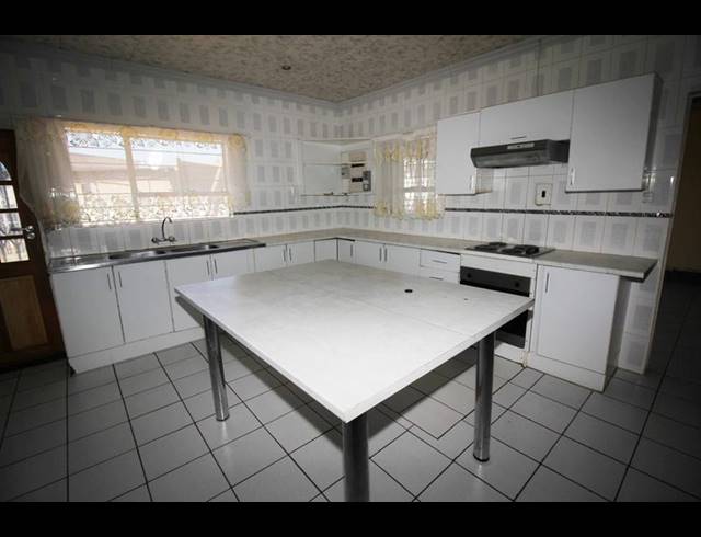 4 BEDROOM HOUSE FOR SALE IN FINSBURY